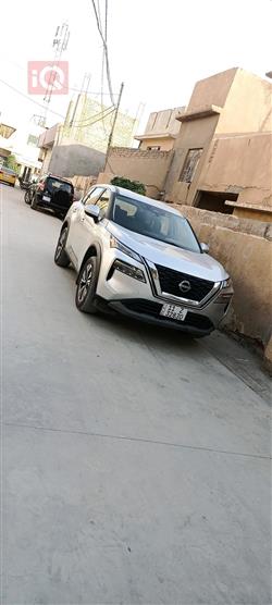 نیسان رۆگ